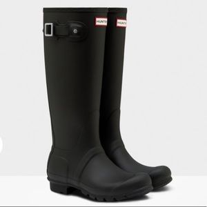 Black Hunter Rainboots